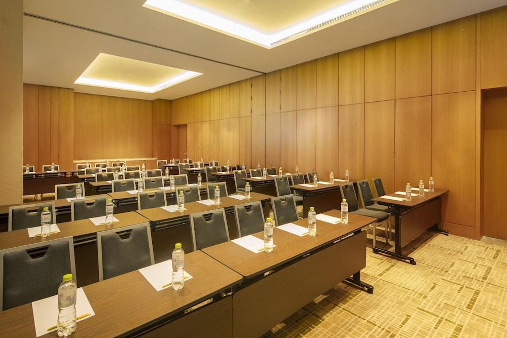 Hilton Garden Inn Ningbo Luaran gambar