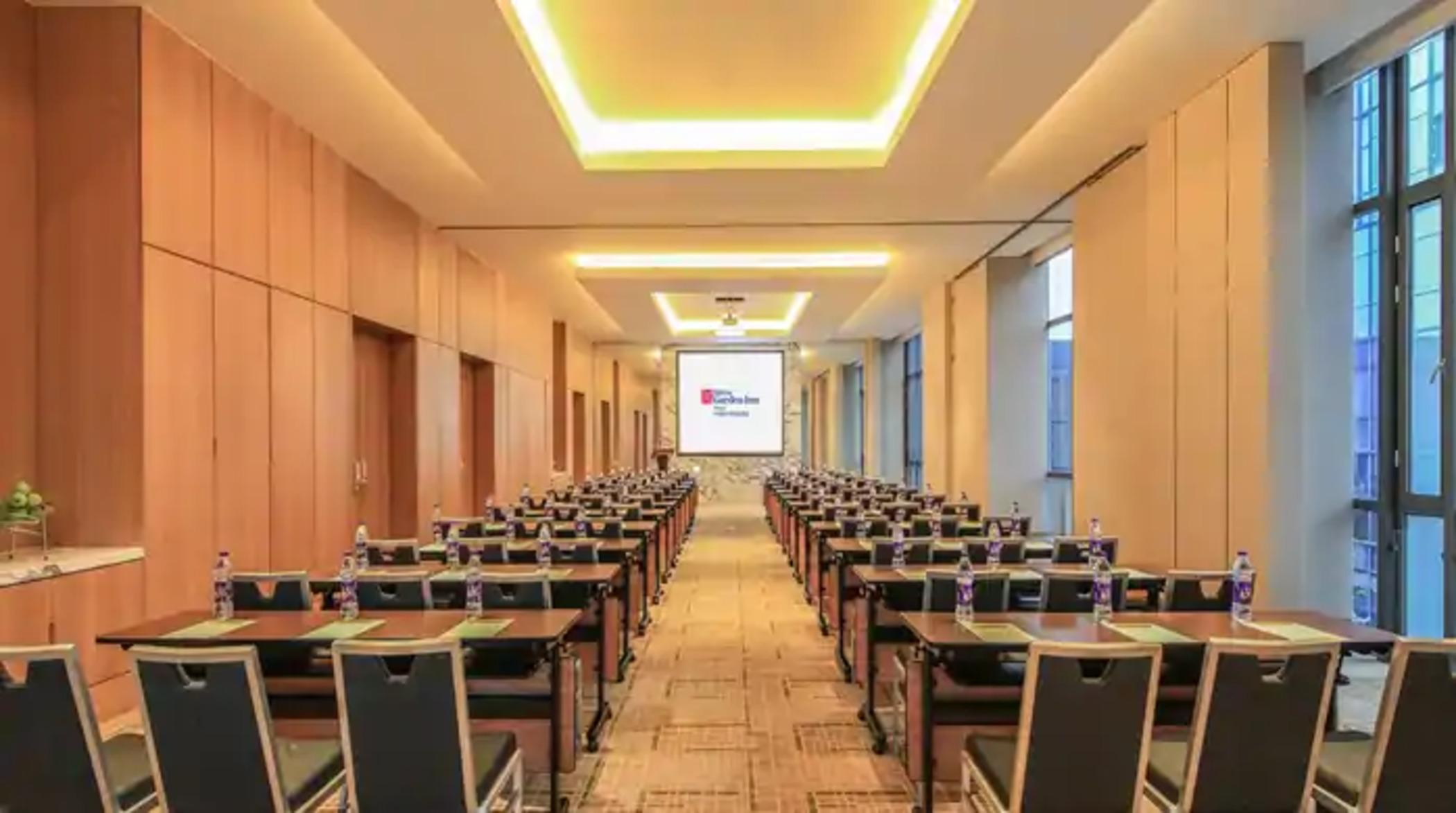 Hilton Garden Inn Ningbo Luaran gambar